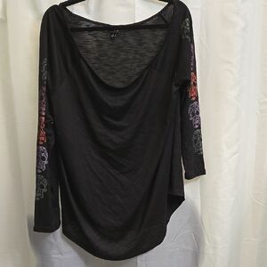 Black Skull Print Women's Top